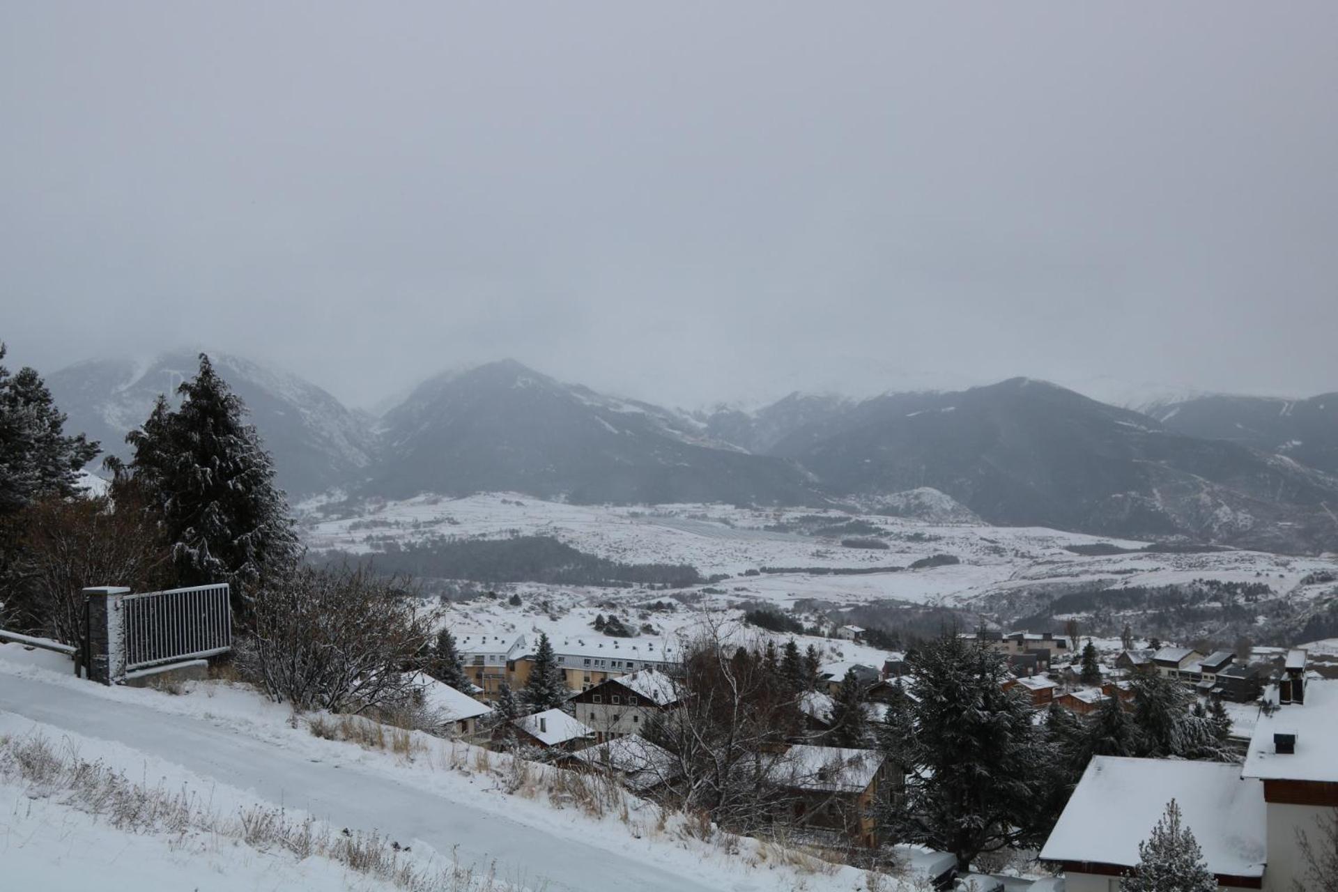 Charmant Appartement Les Temples Du Soleil Font-Romeu-Odeillo-Via Exterior foto